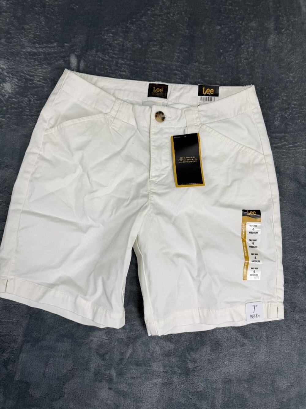 Lee Womens White Walk Shorts 7 Inch Inseam 4 Medium NWT